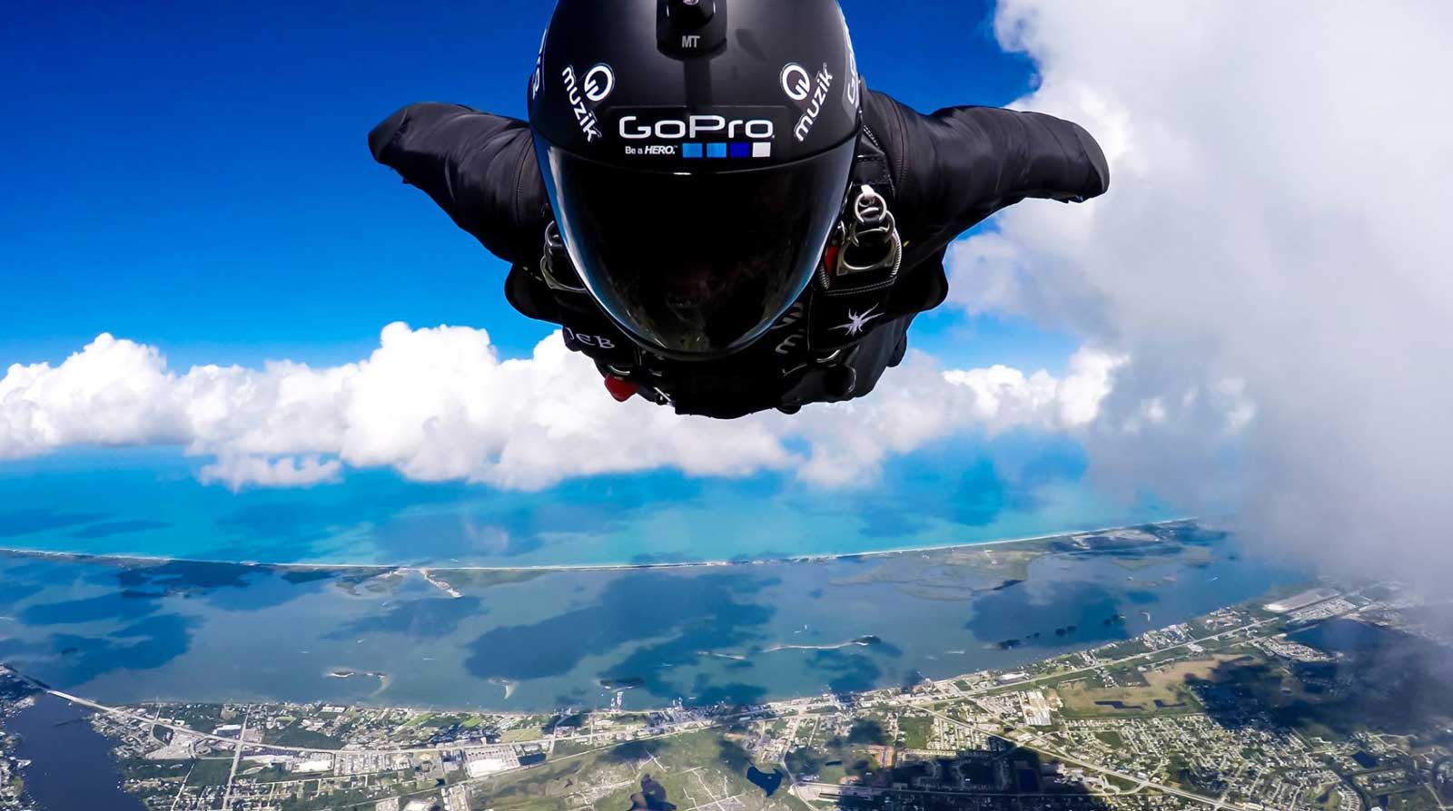 Custom Harness and Container Systems Mirage Containers